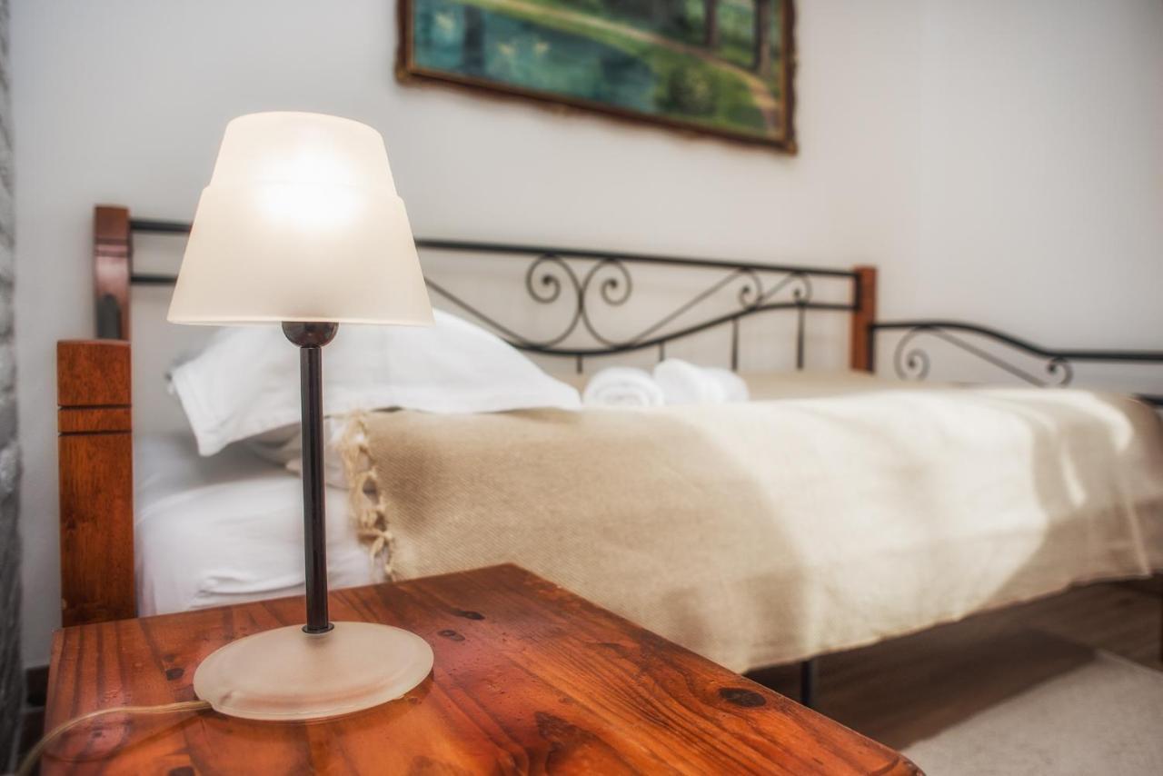 Tri Mudraca Inn Karanac Esterno foto