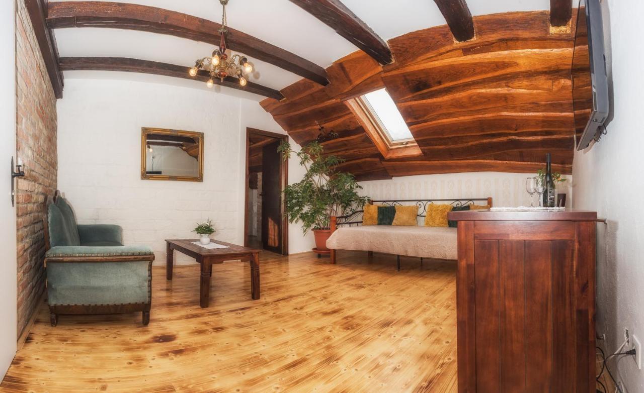 Tri Mudraca Inn Karanac Esterno foto