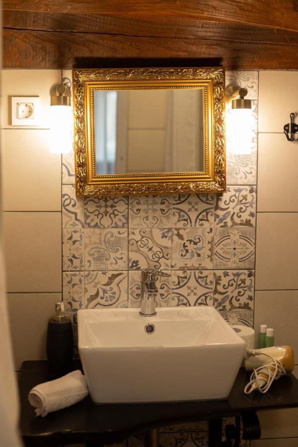Tri Mudraca Inn Karanac Esterno foto